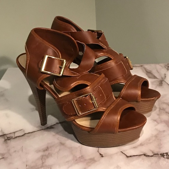 Gladiator Heel - Picture 4 of 9